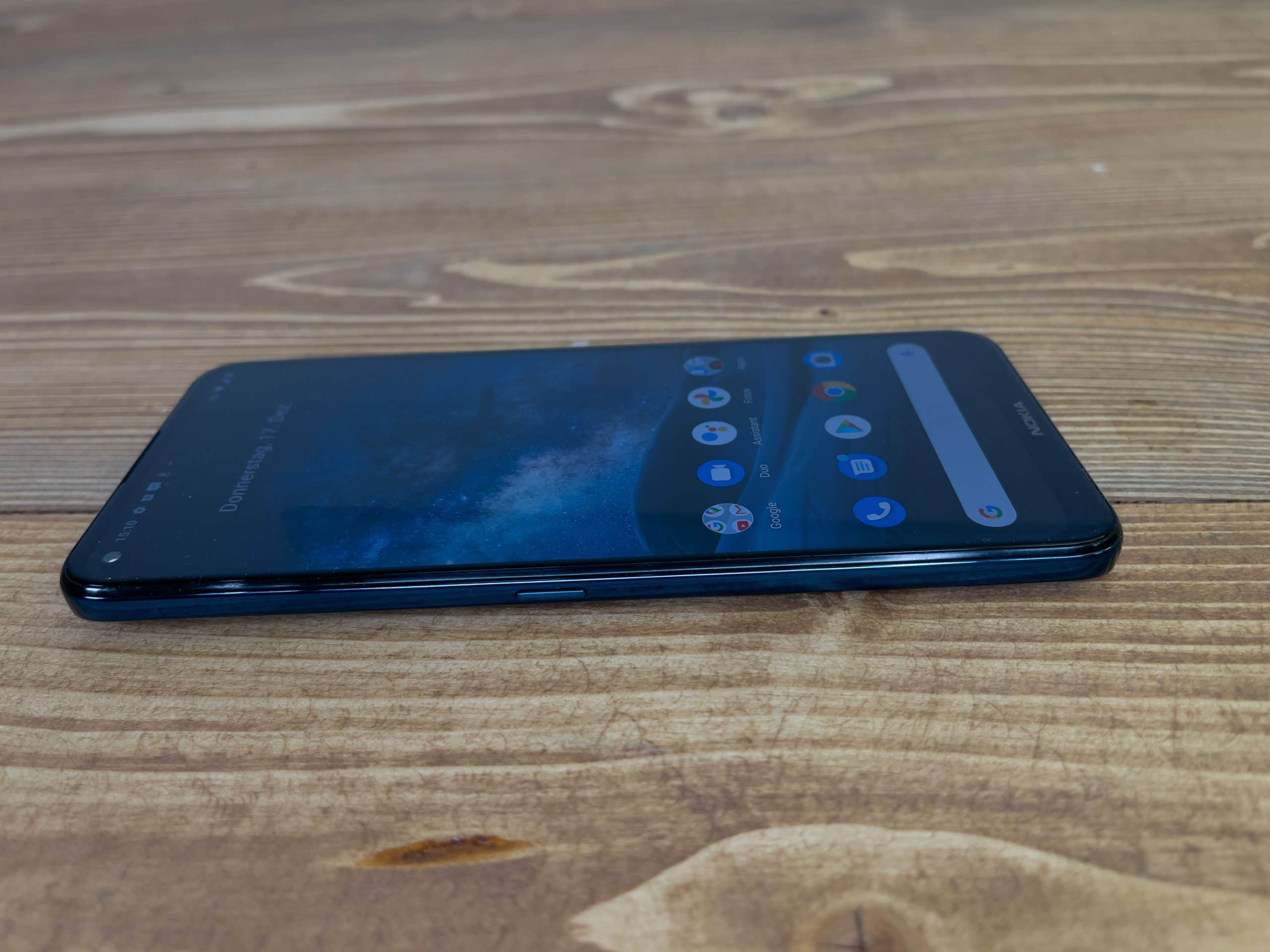 Nokia 8.3 Display