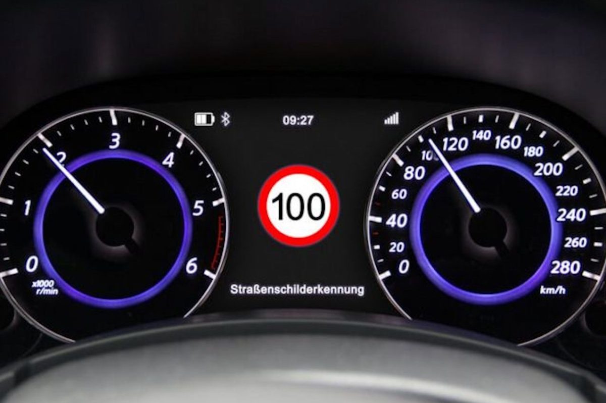 Ein Tachometer