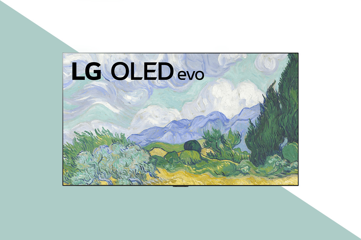 LG G19LA zeigt Auqarell-Landschaftsbild und Schriftzug LG OLED evo, auf mintgrünem weißen Hintergrund