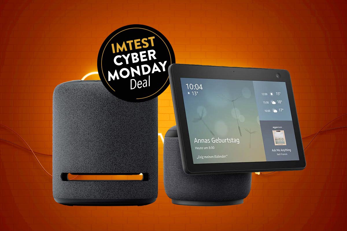 Schwarzer Amazon Echo Studio und Show 10 vor orangenem Hintergrund mit Button IMTEST Cyber Monday Deal