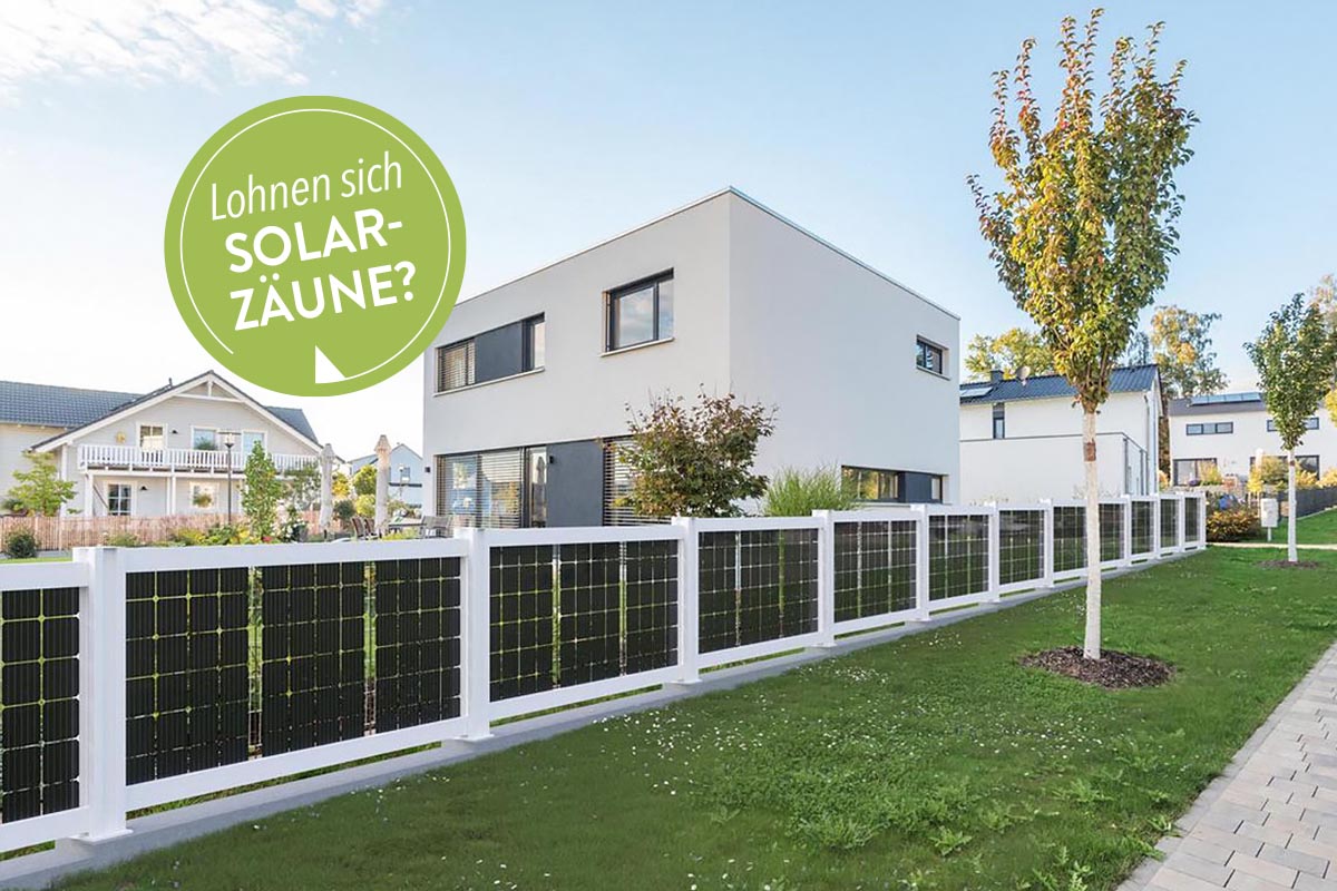 Ein Solarzaun vor einem Haus.