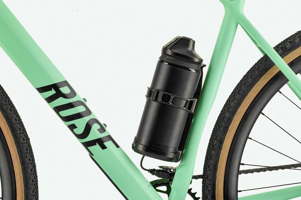 Zusatzakku am E-Bike, der wie eine Trinkflasche aussieht