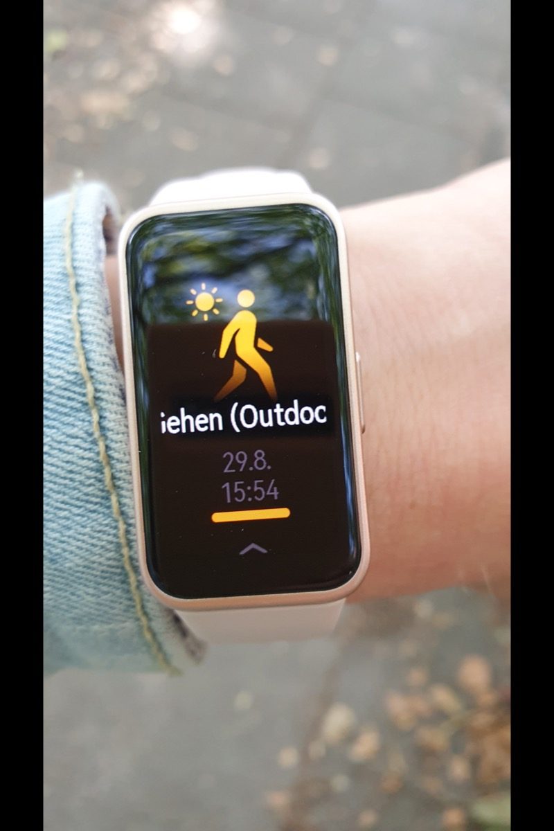 Eine Anzeige auf dem Huawei Band 8.