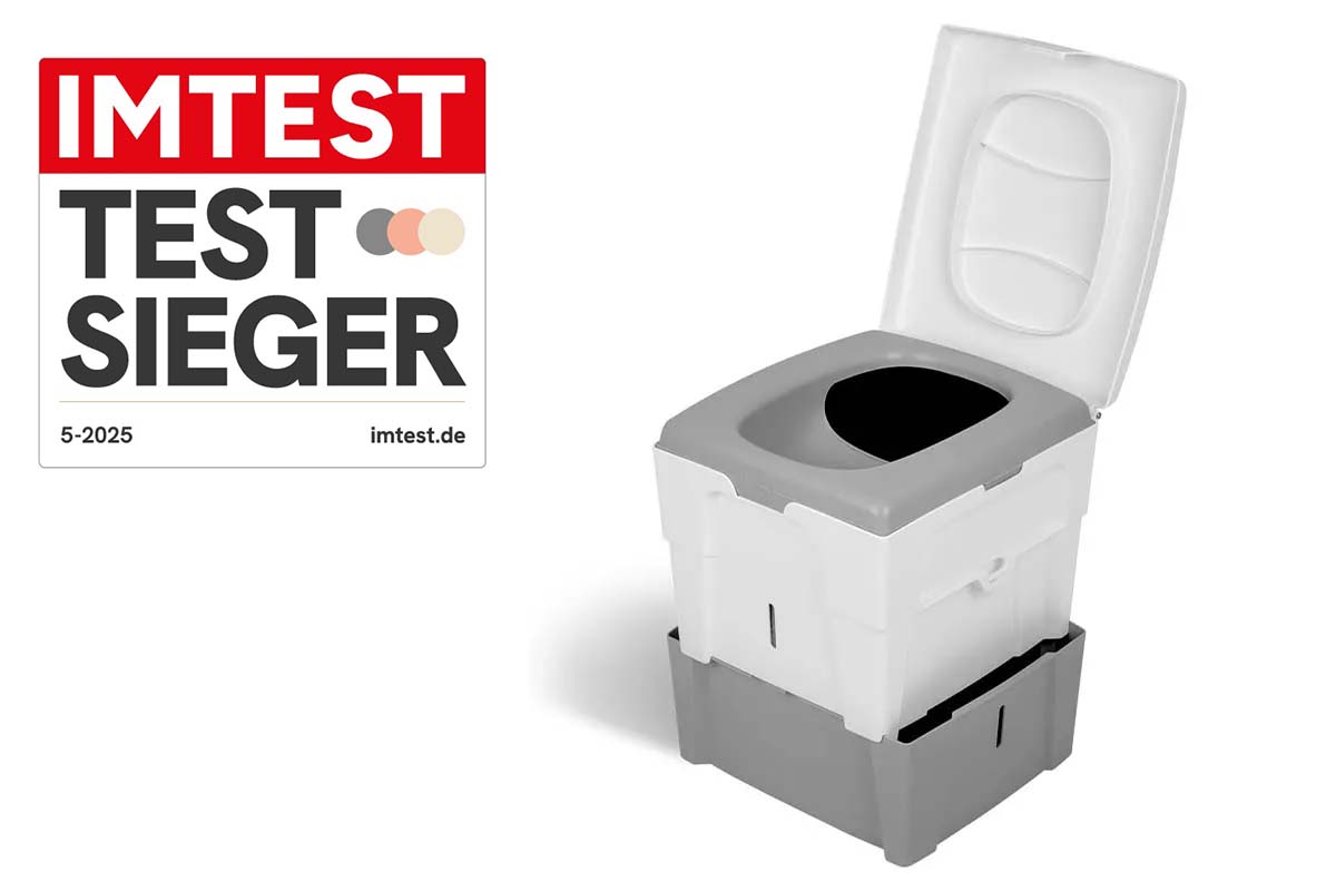 grau-weiße Trenntoilette auf weißem Grund, Testsieger Grafik
