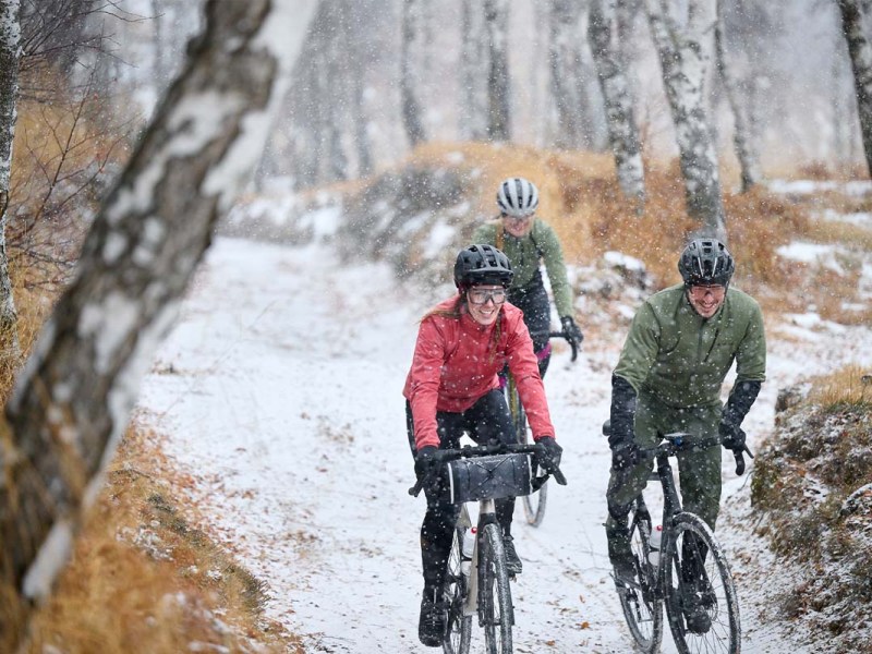 Thermounterwäsche für Damen und Herren: Warm im Winter unterwegs