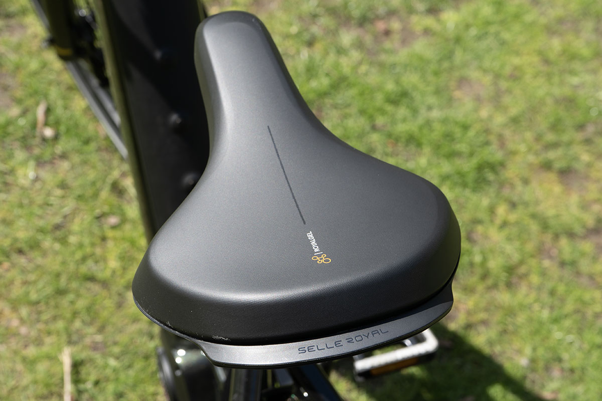 Detailaufnahme E-Bike Stevens E-Triton 7.6.1 Sattel.