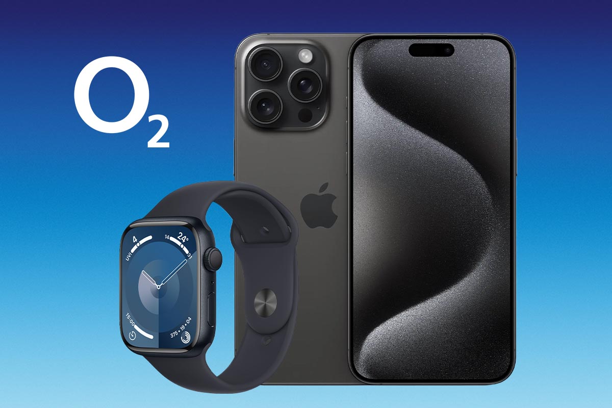 iPhone 15 Pro Max + Apple Watch S9 vor blauem Hintergrund