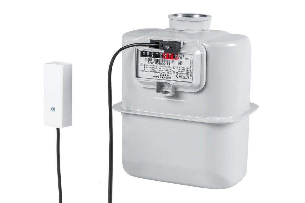 Eine Homematic IP Energieschnittstelle Gas am Gaszähler angeschlossen.