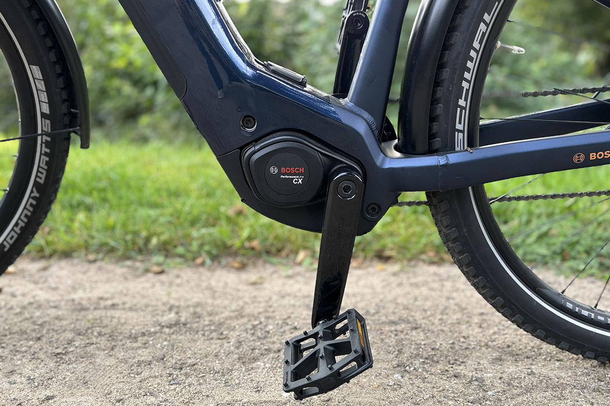 Detailbild Bosch Mittelmotor Performance Line CX Gen.5 an E-Bike.